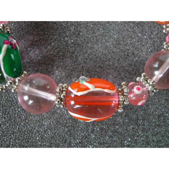 Colorful Beaded Stretch Bracelet  Floral Accents & Pink Beads Fits 6.5 Inches - Picture 3 of 3